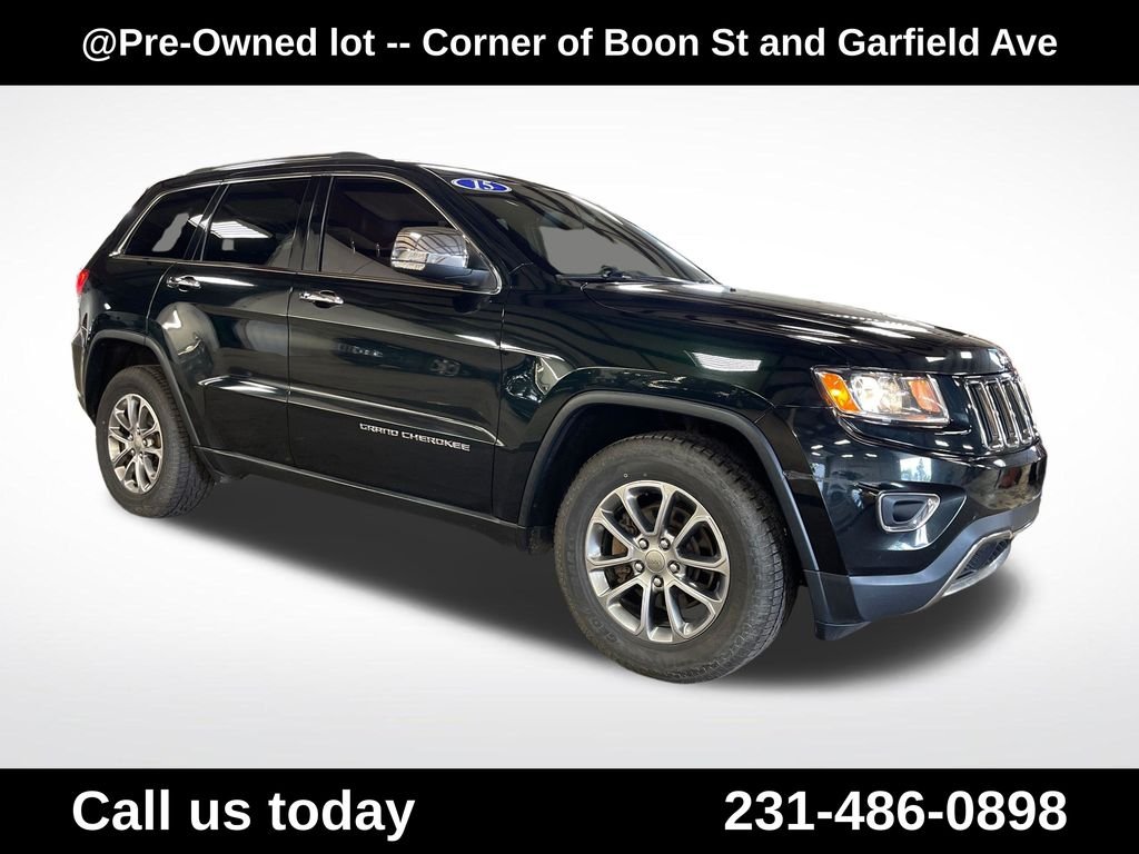 Used 2015 Green Jeep Limited image 7