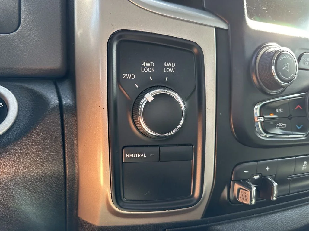 Used 2017 White Ram SLT image 43
