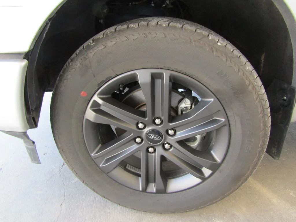 Used 2019 Ingot Silver Ford XLT image 30