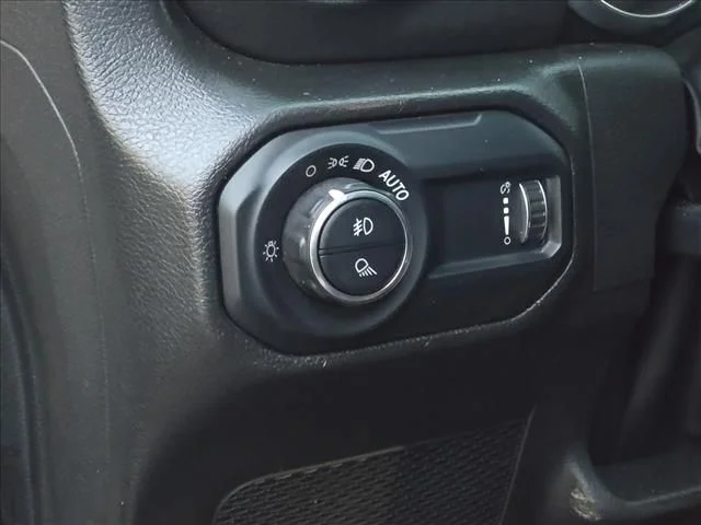 Used 2023 Gray Jeep Overland image 9