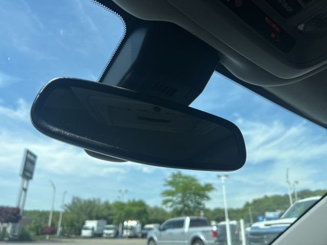 Used 2024 Red GMC AT4 image 30