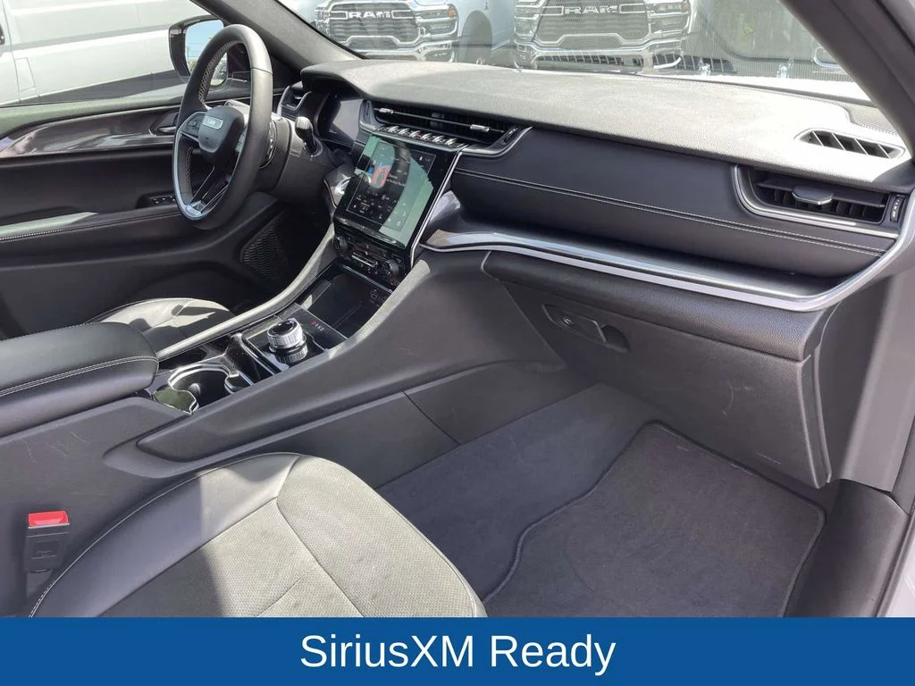 Used 2023 White Jeep Altitude X image 14