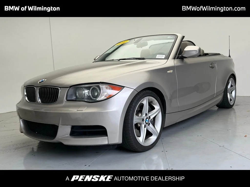 2010 BMW 1 Series 135i Convertible's photo