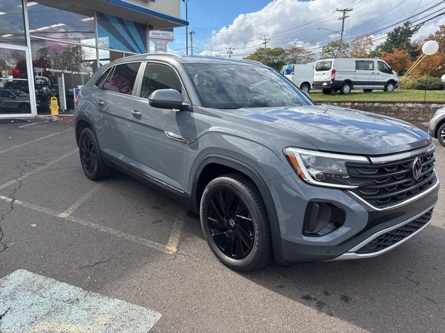 2024 Volkswagen Atlas Cross Sport SE Technology photo 4