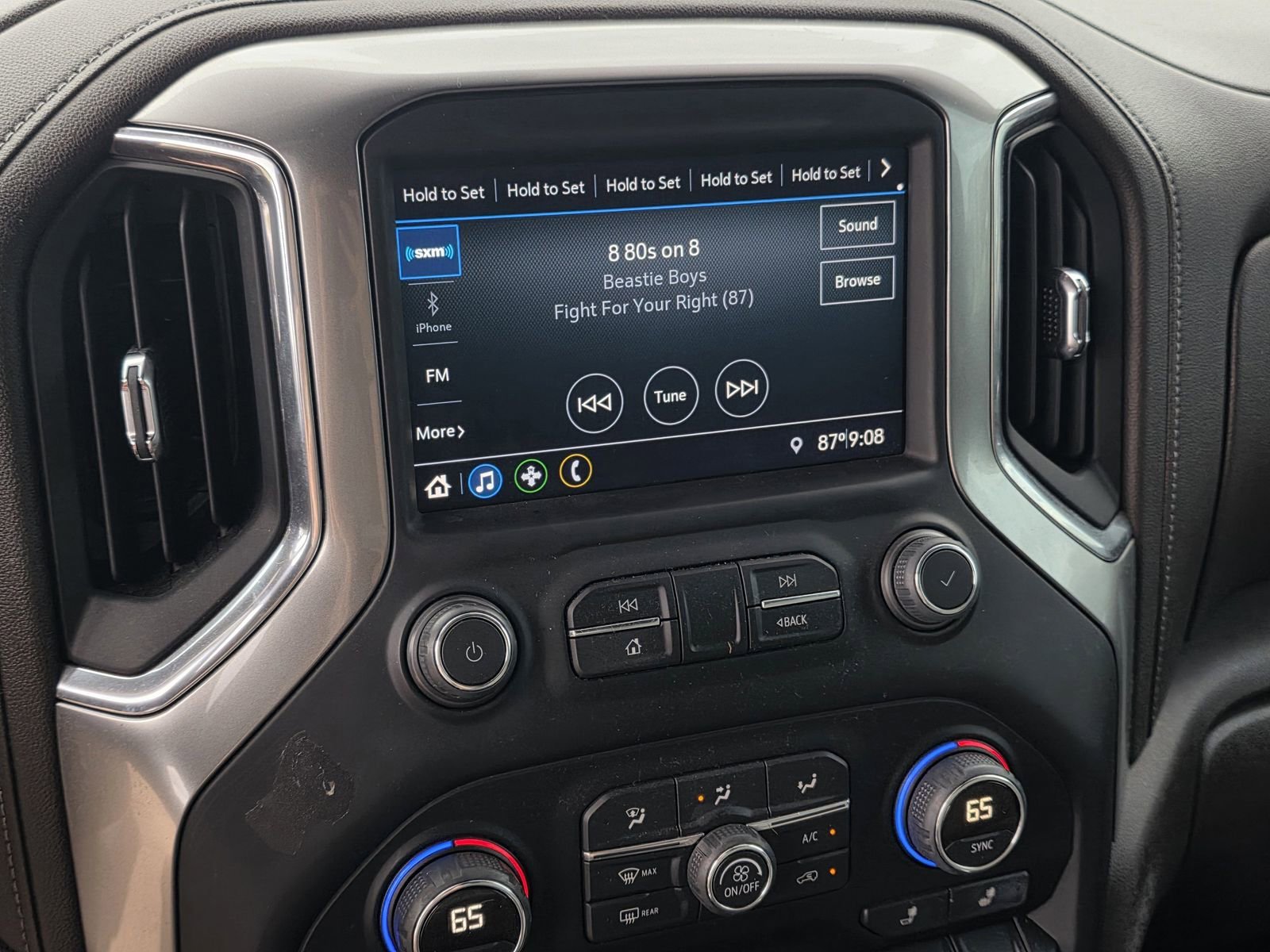 Used 2022 Summit White Chevrolet RST image 11