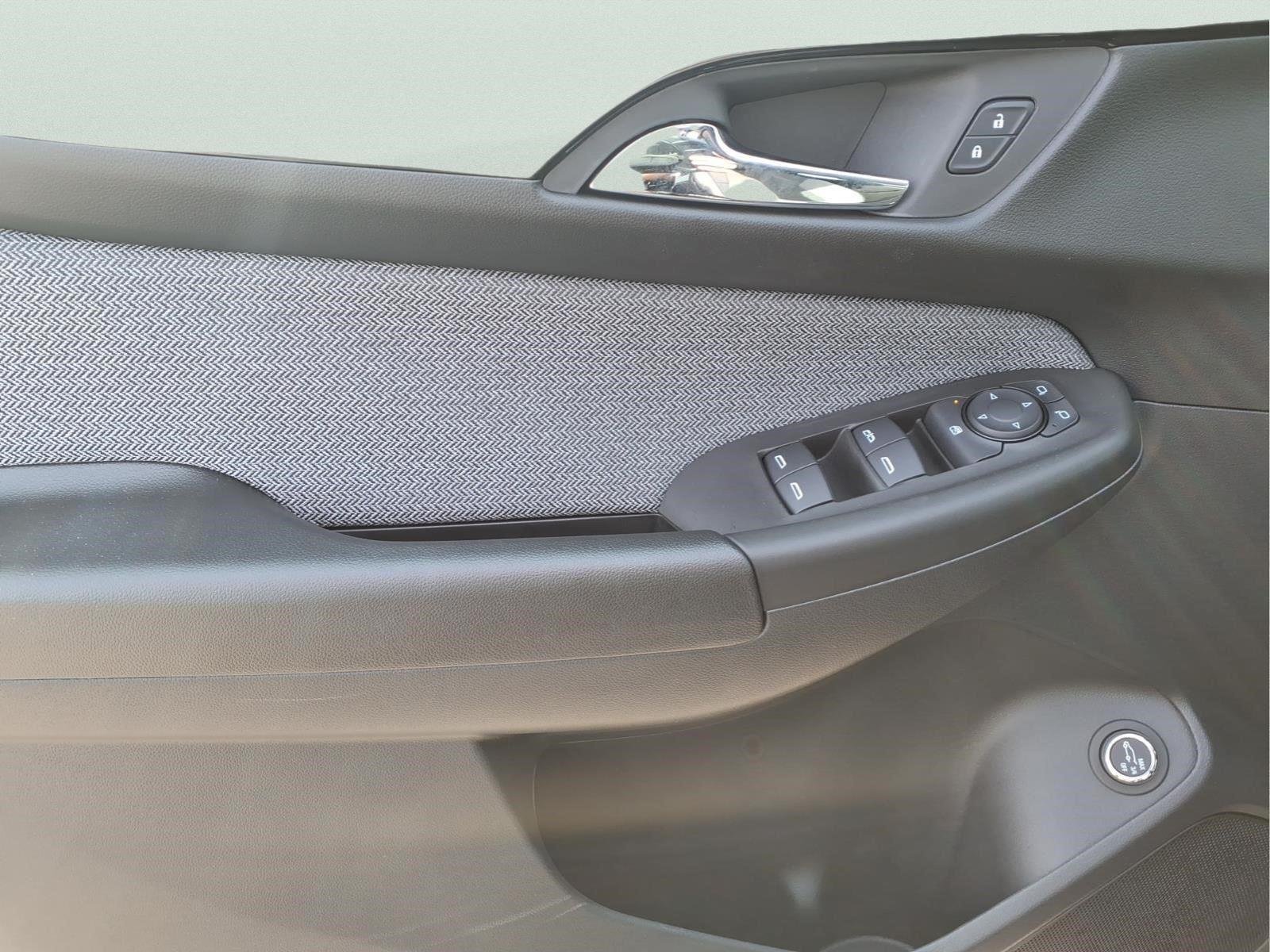 New 2026 Mosaic Black Metallic Chevrolet LT image 13