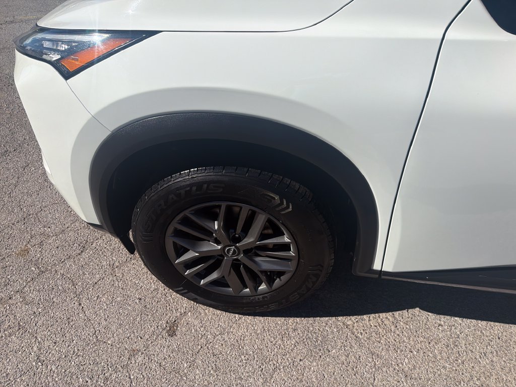 Used 2023 White Nissan S image 10