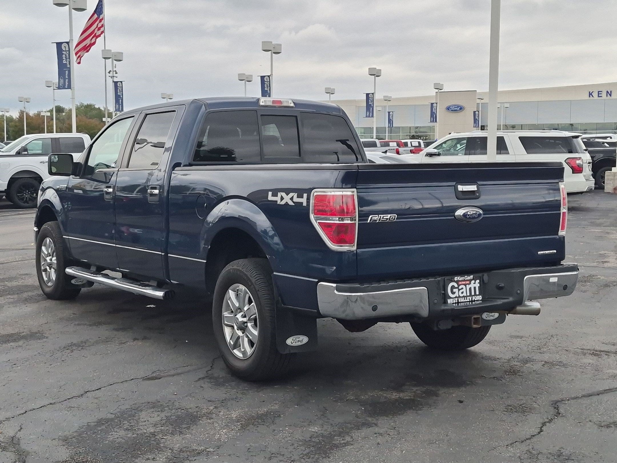 Used 2013 Blue Ford XLT image 5
