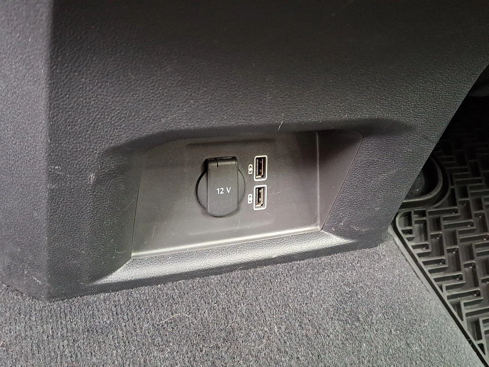 Used 2019 Platinum Gray Metallic Volkswagen 3.6L V6 SE w/Technology image 13