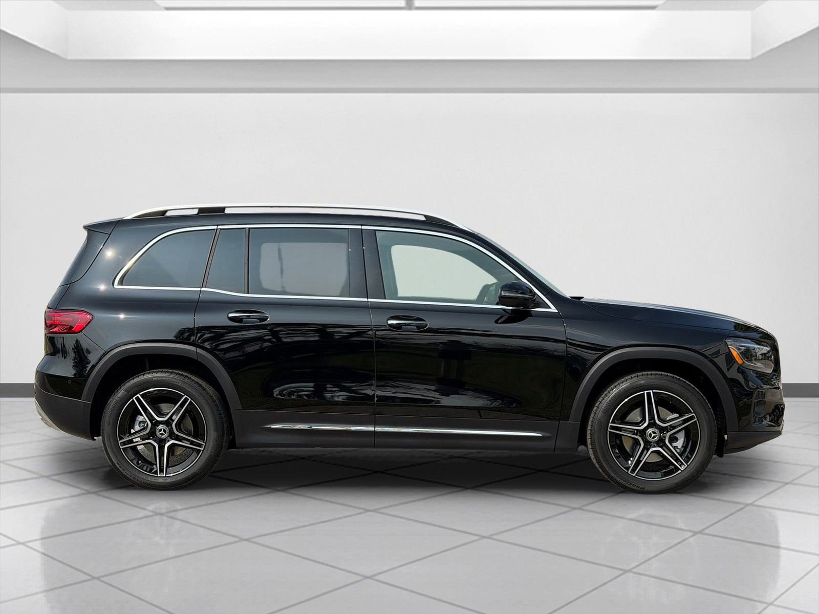New 2026 Night Black Mercedes-Benz GLB 250 image 26