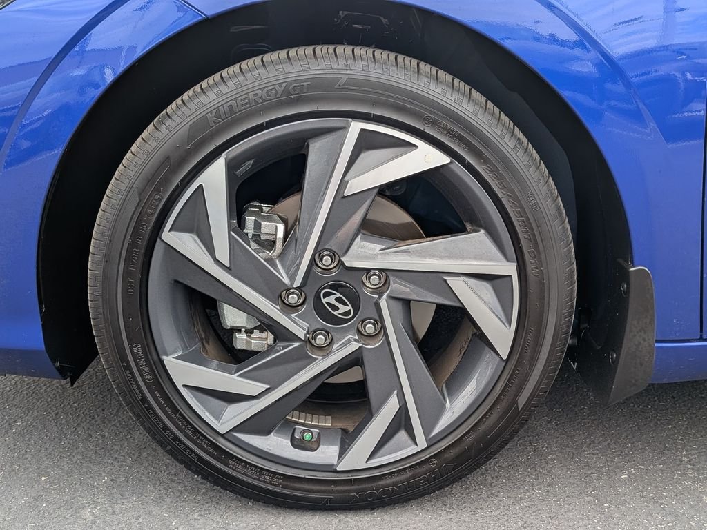 2026 Hyundai Elantra Limited - Photo 11