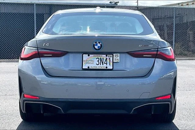 Used 2023 Skyscraper Grey Metallic BMW eDrive40 image 4