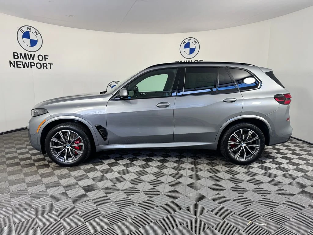 New 2026 Gray BMW xDrive40i image 9
