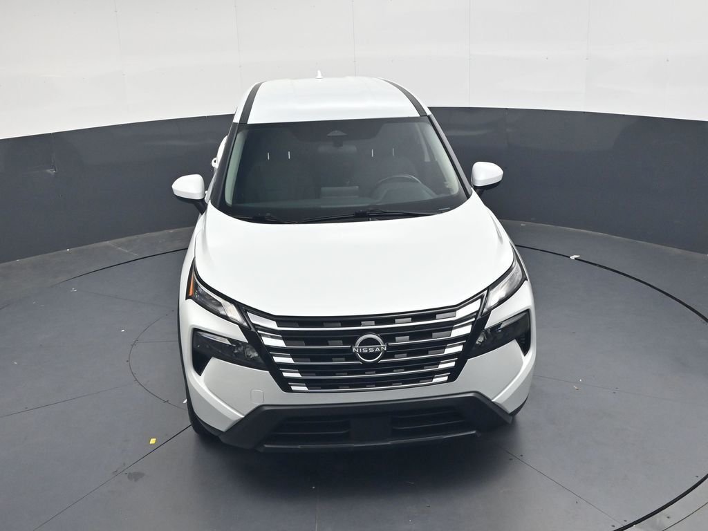 Used 2025 White Nissan SV image 31