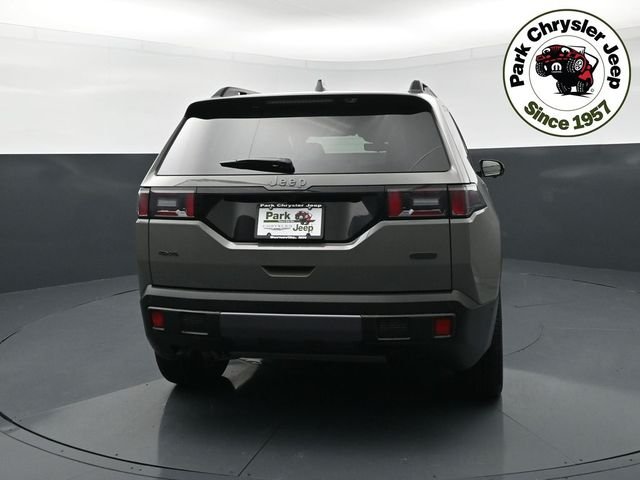 New 2026 Sting-Gray Clear-Coat Exterior Paint Jeep Overland image 5