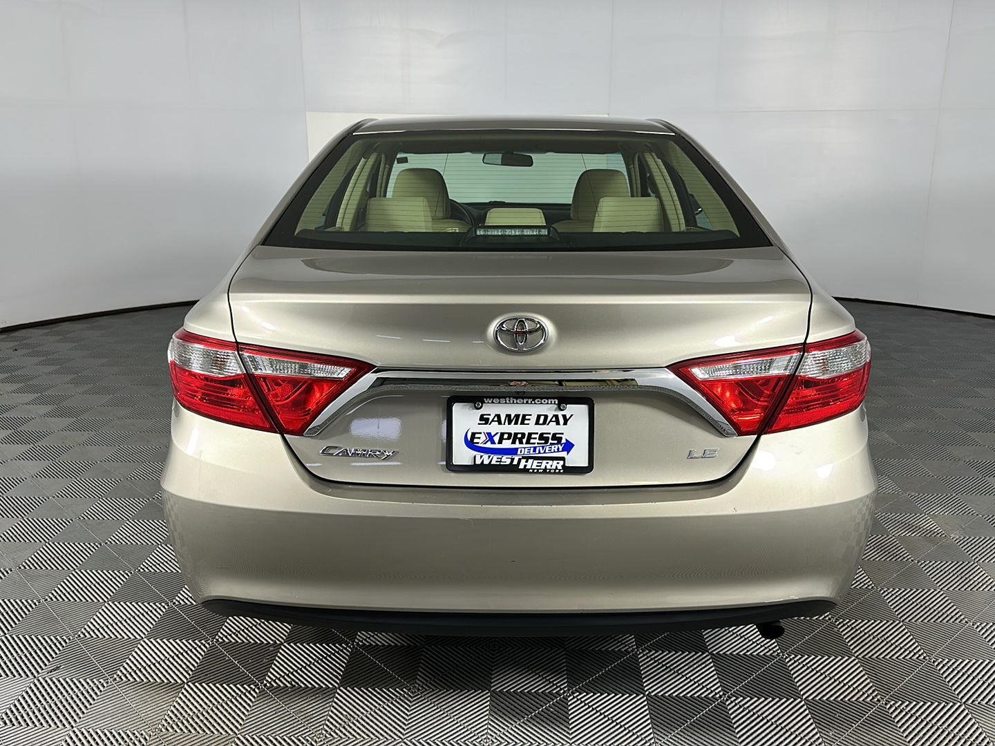 Used 2017 Creme Brulee Mica Toyota LE image 21