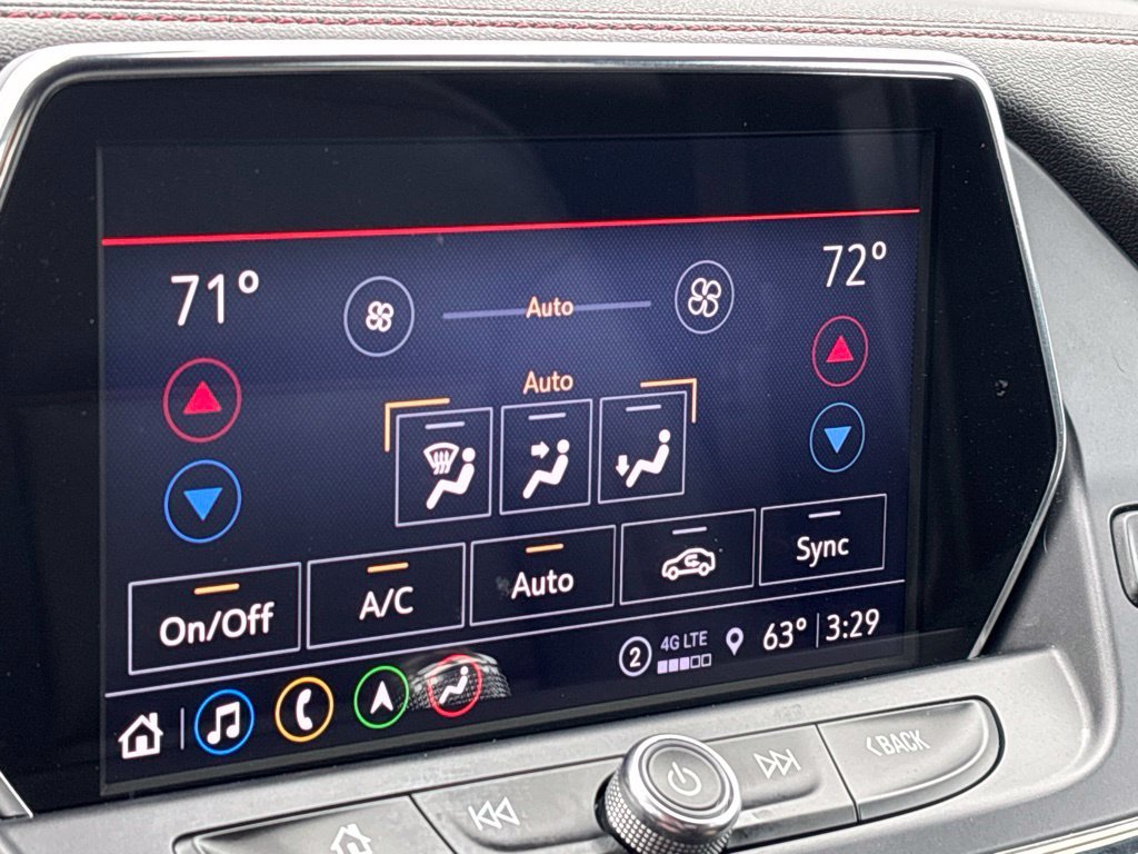 Used 2022 Red Chevrolet RS image 31