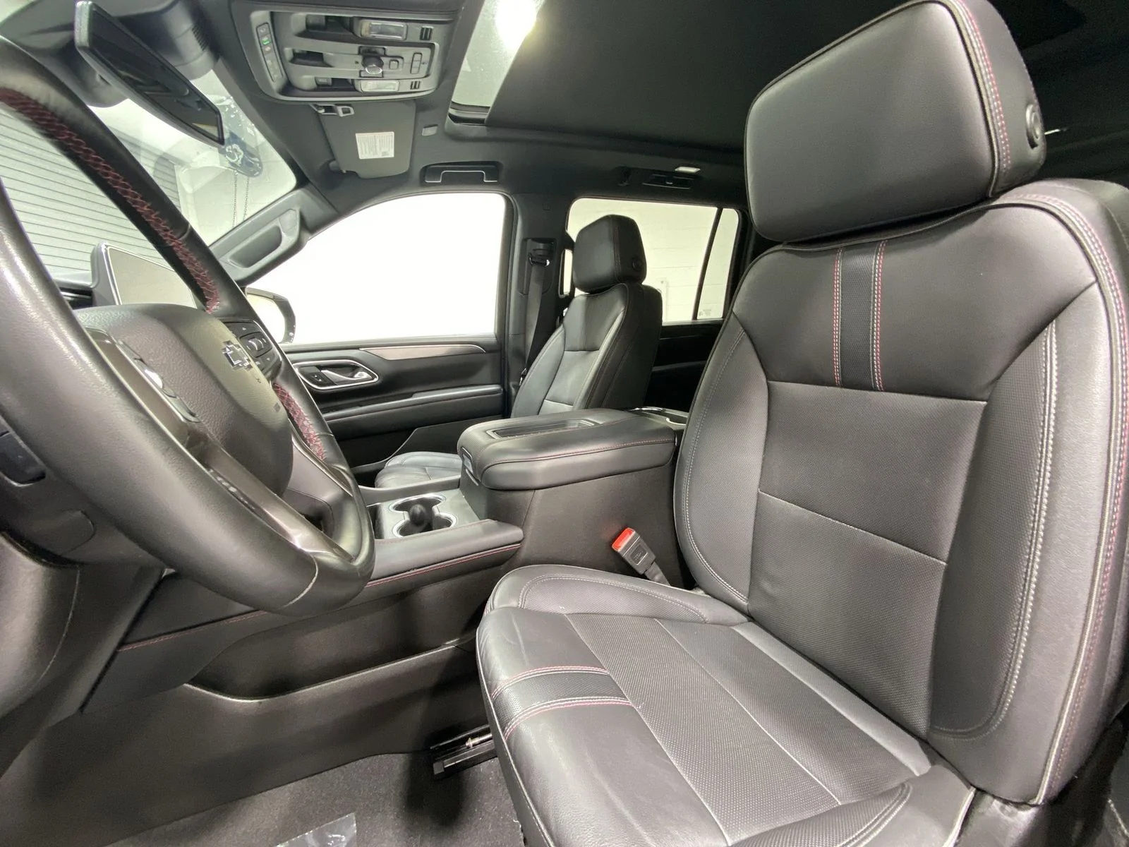 2024 Chevrolet Suburban RST - Photo 11
