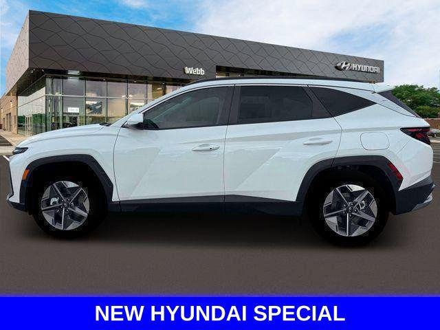 New 2026 White Hyundai SEL image 3