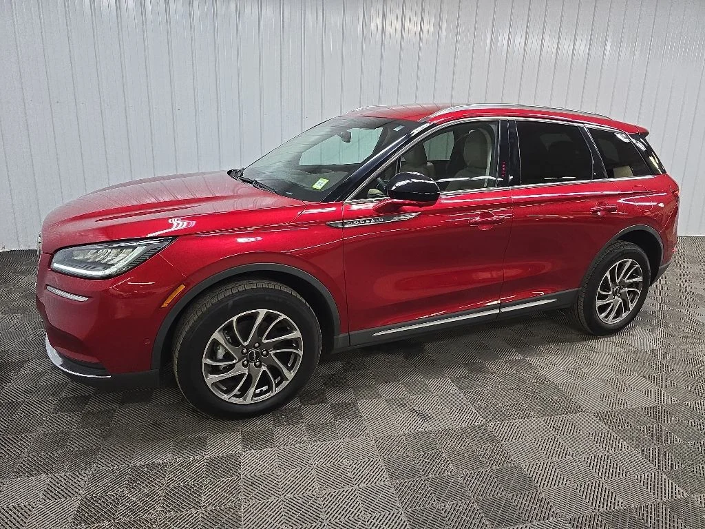 Used 2022 Red Lincoln Standard image 6