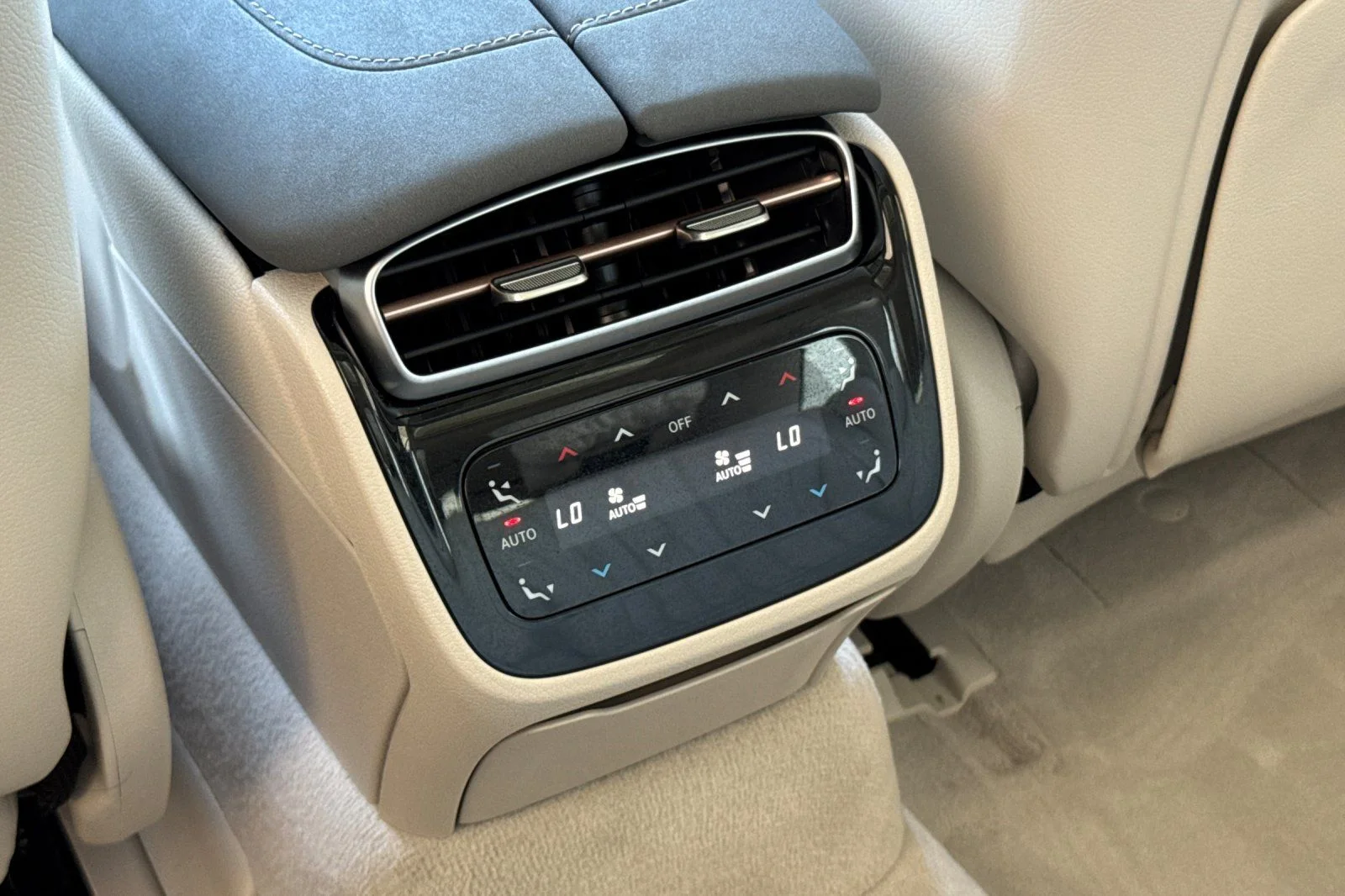 Certified Used 2022 Gray Mercedes-Benz 580 image 14
