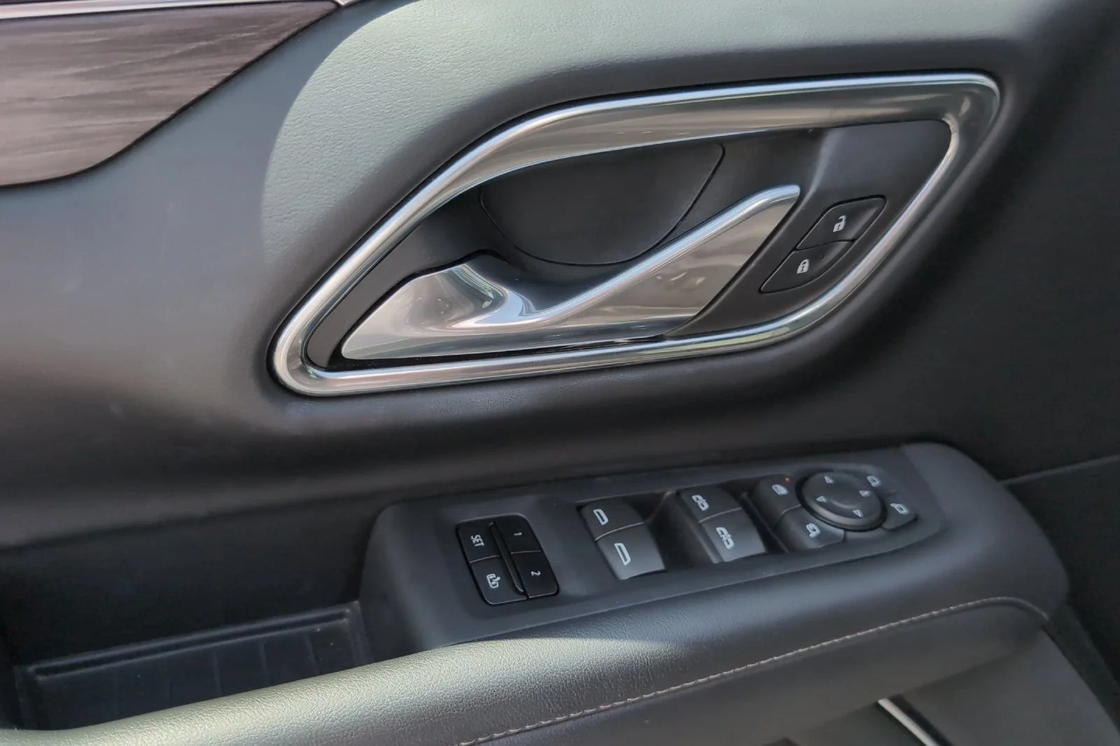 Used 2023 STERLING GRAY METALLIC Chevrolet Z71 image 12
