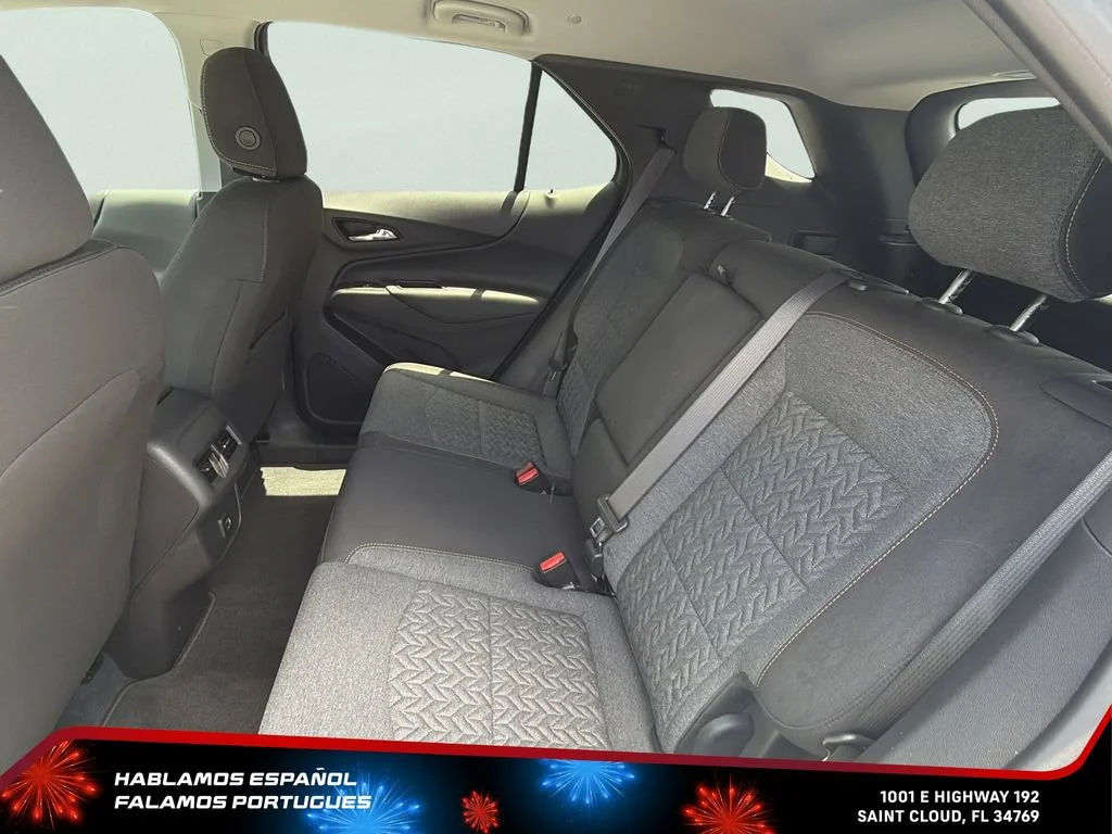 Used 2024 Summit White Chevrolet LT image 23