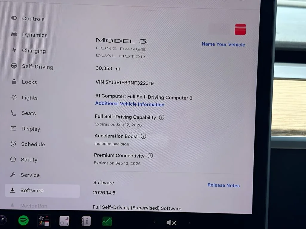 Used 2022 Red Tesla Long Range image 15