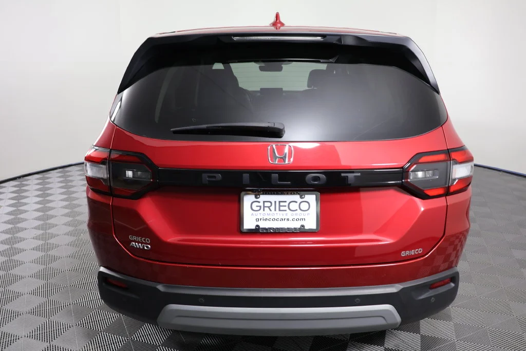 Used 2025 Radiant Red Metallic II Honda EX-L image 7