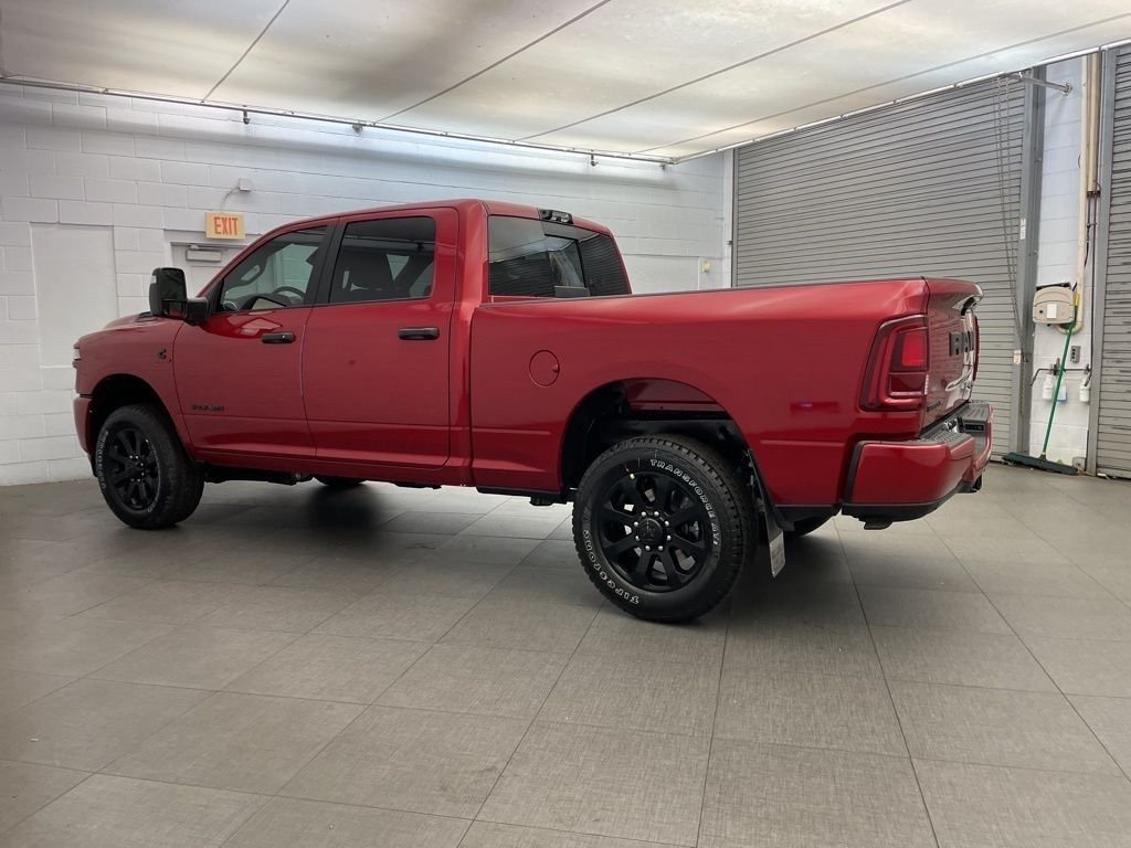 New 2026 Molten Red Pearl-Coat Exterior Paint RAM Big Horn image 8