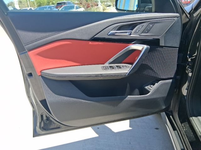 Used 2025 Black BMW xDrive28i image 13