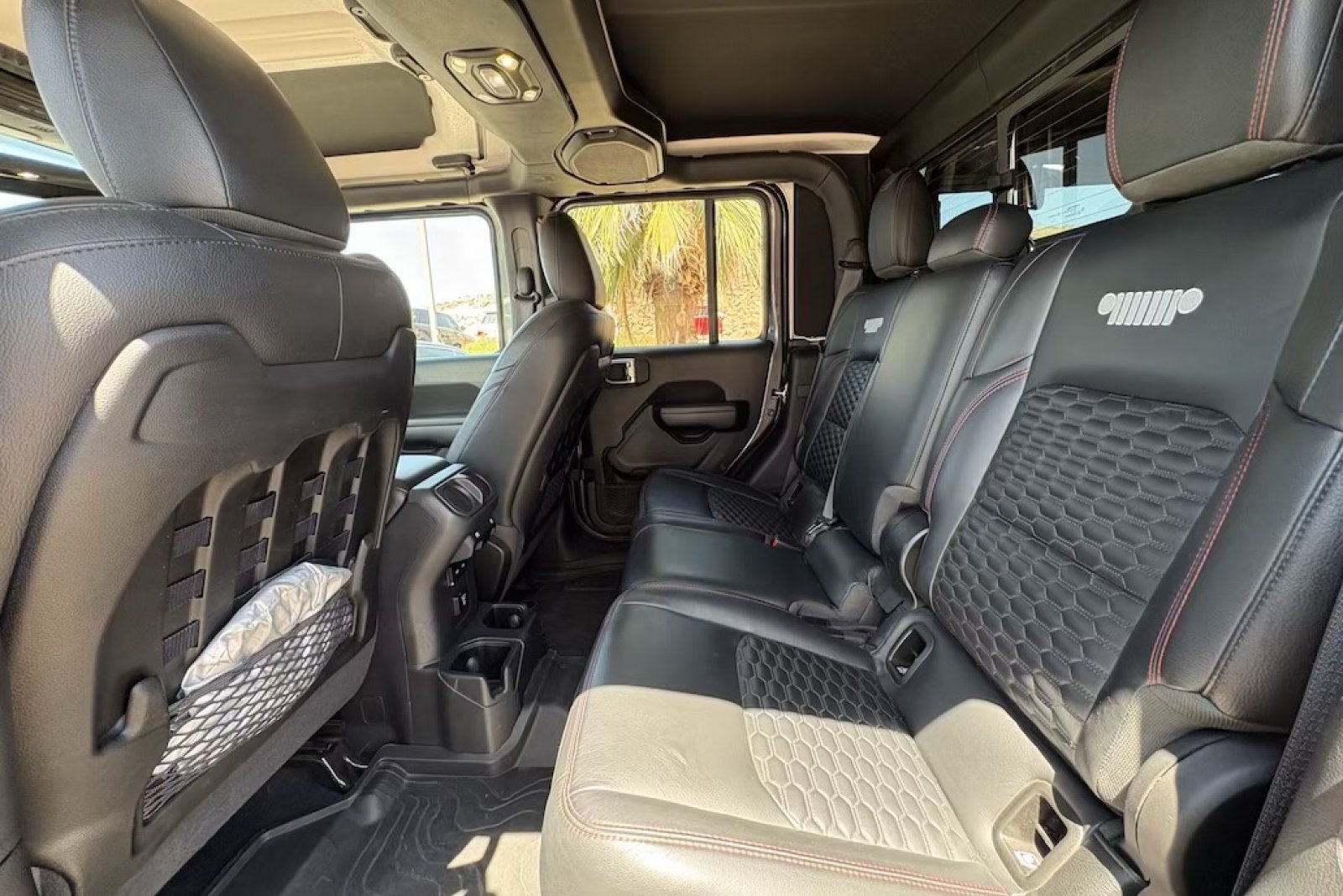 Used 2021 Granite Crystal Metallic Clearcoat Jeep Rubicon image 11