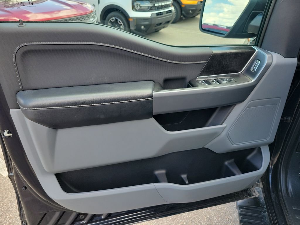 Used 2022 Blue Ford XLT image 14