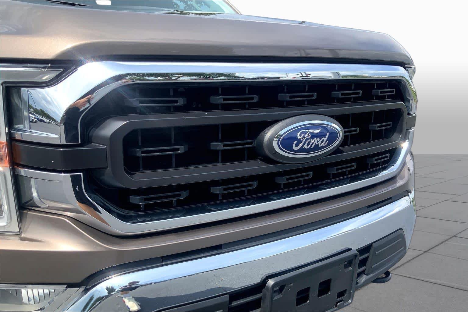 Used 2021 Stone Gray Metallic Ford XLT image 30