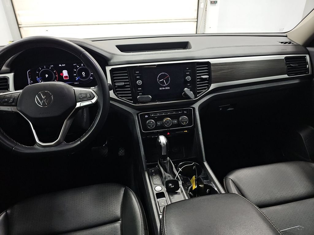Used 2023 White Volkswagen 3.6L V6 SE w/Technology image 6