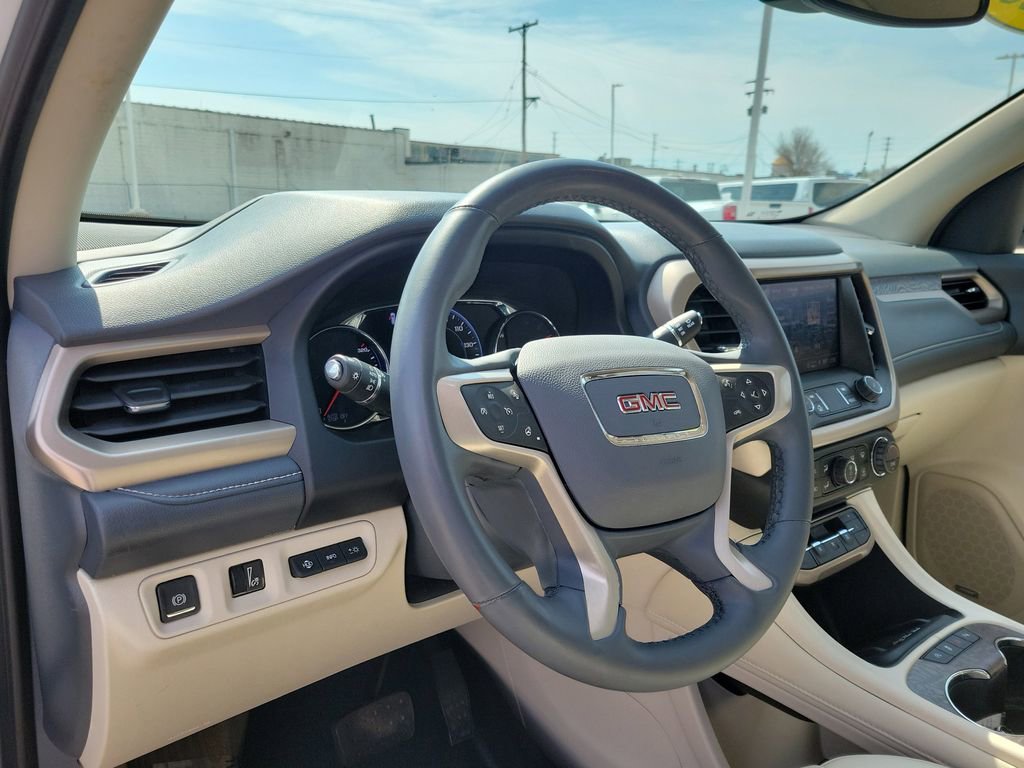 2023 GMC Acadia Denali - Photo 22