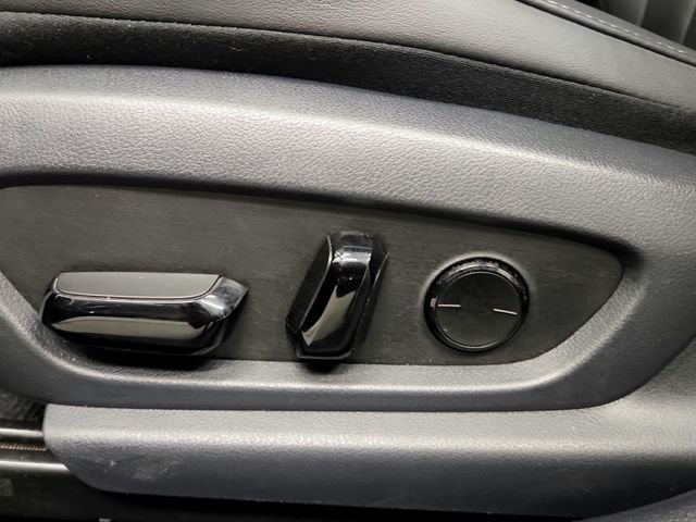 Used 2024 Gray Lexus 300h F SPORT Handling image 35