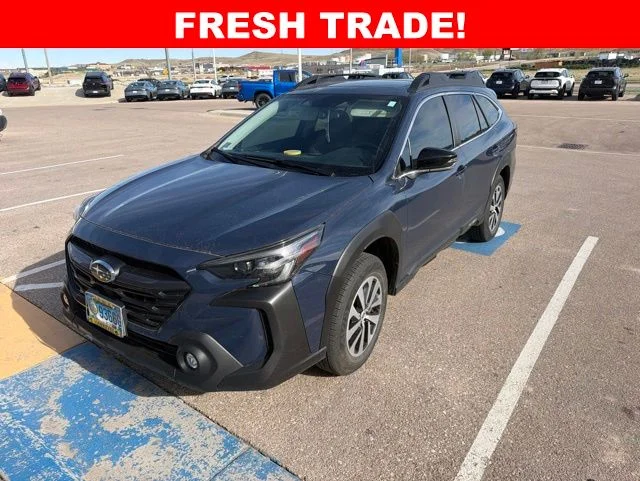 2024 Subaru Outback Premium's photo