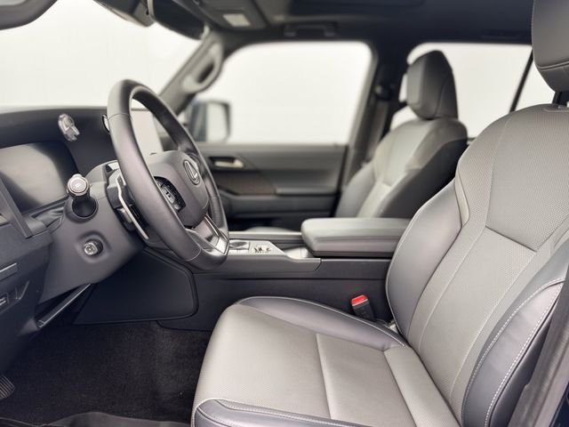 2025 Lexus GX Premium+ - Photo 15