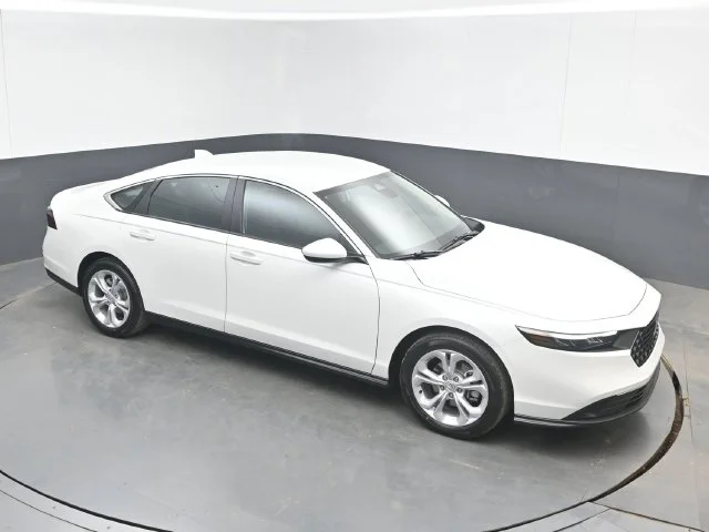 New 2026 Platinum White Pearl Honda LX image 4