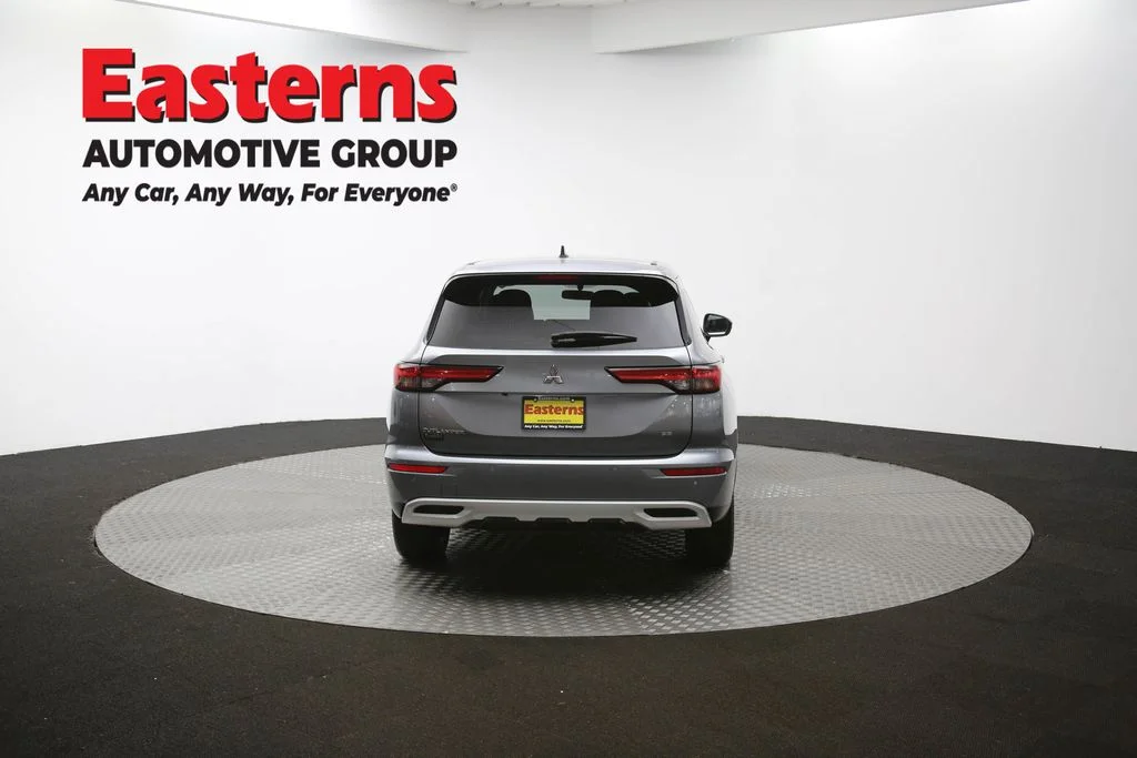 Used 2024 Gray Mitsubishi SE image 36