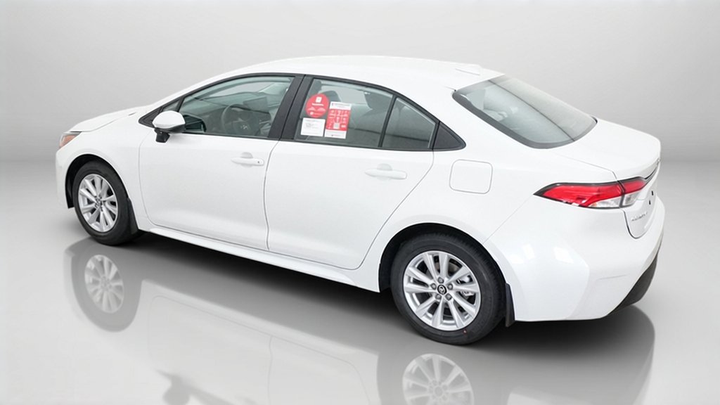 New 2027 Wind Chill Pearl Toyota LE image 15