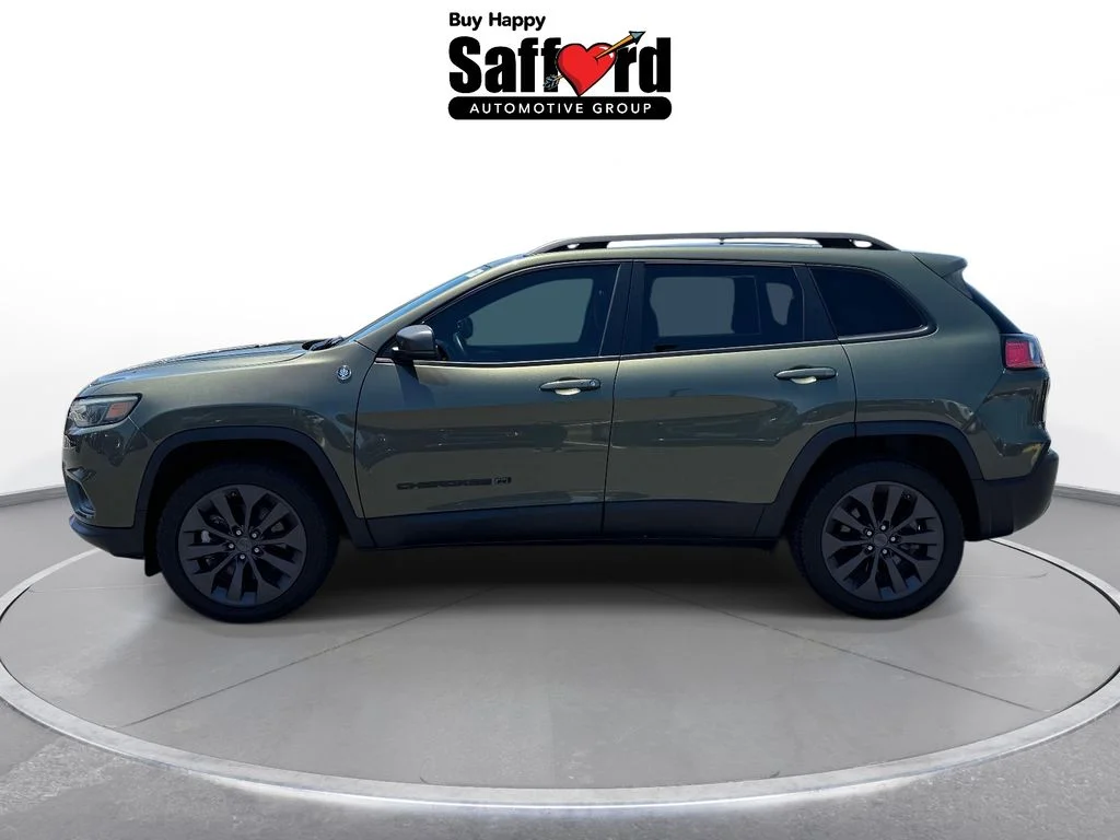 Used 2021 Green Jeep Latitude Lux image 5