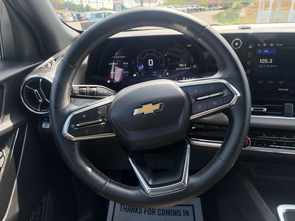 Used 2025 White Chevrolet LT image 15