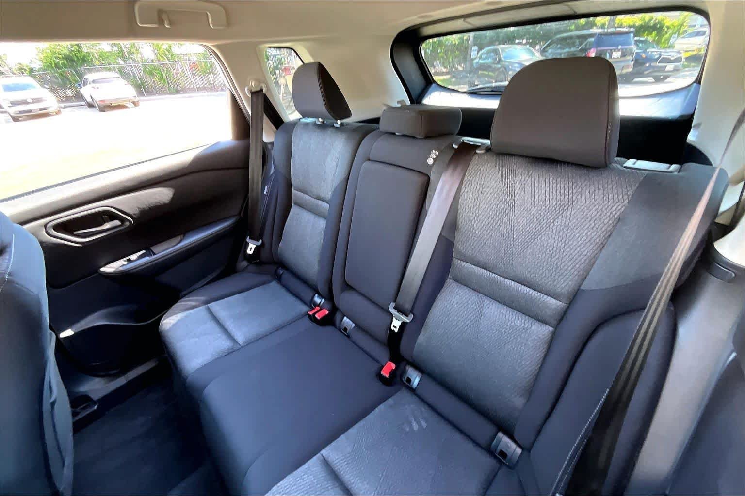 Used 2025 Deep Ocean Blue Pearl Nissan SV image 18