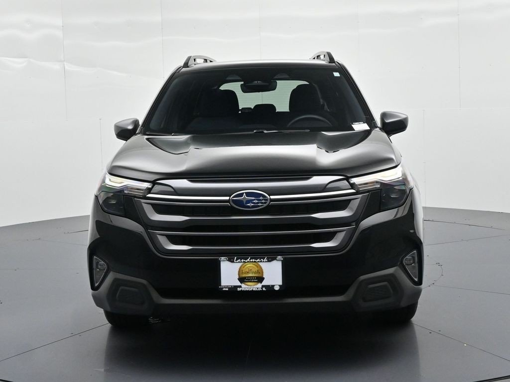Used 2025 Crystal Black Silica Subaru Premium image 3