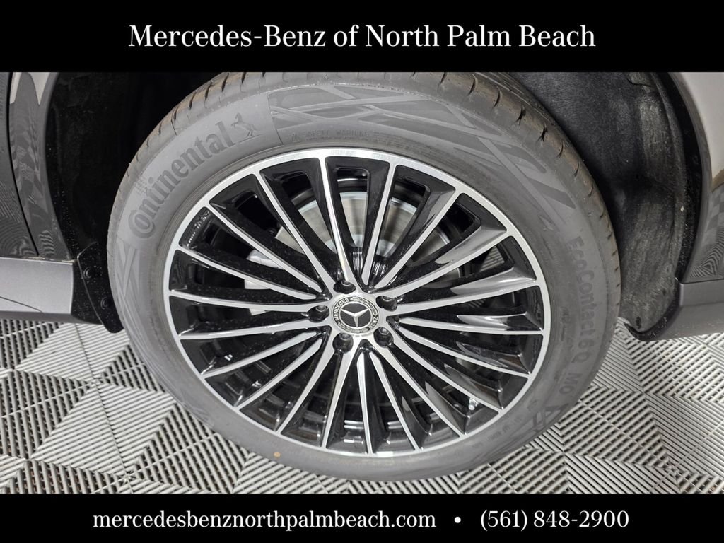 New 2026 Graphite Grey Metallic Mercedes-Benz GLC 300 image 6