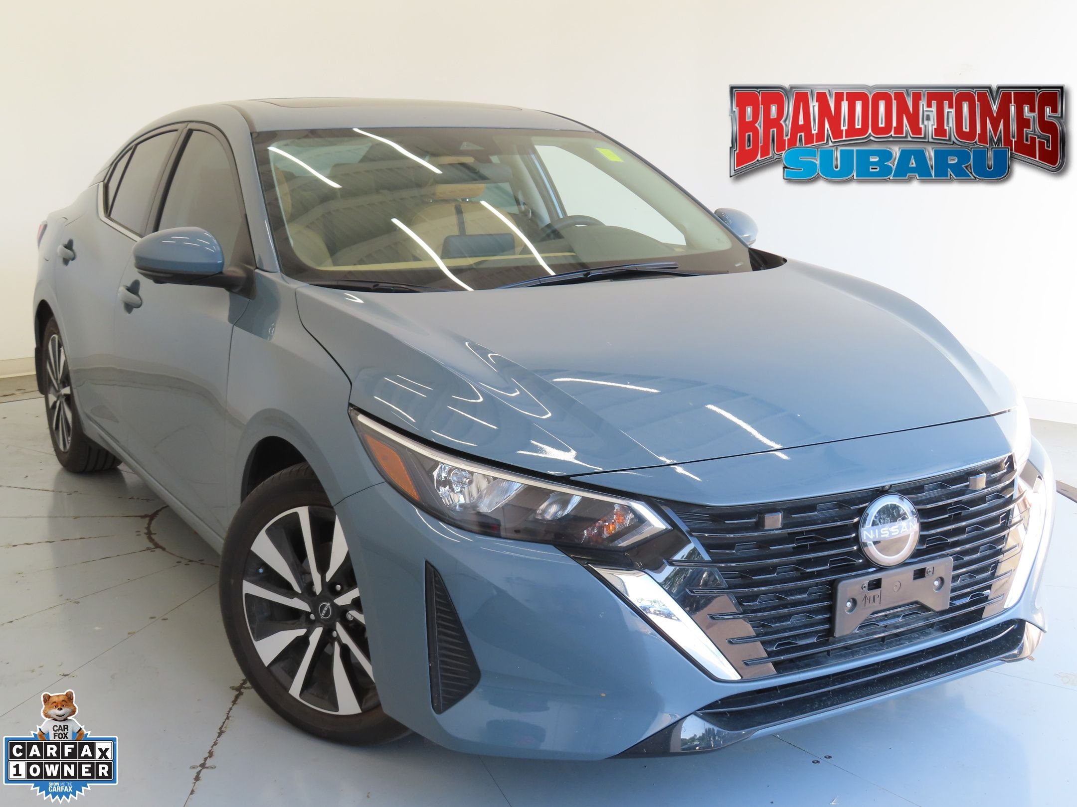 Used 2025 Gray Nissan SV image 1