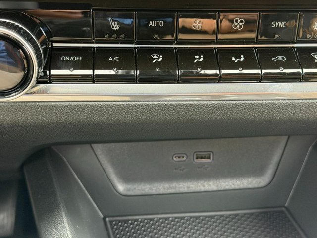 New 2027 Mosaic Black Metallic Chevrolet ACTIV image 13