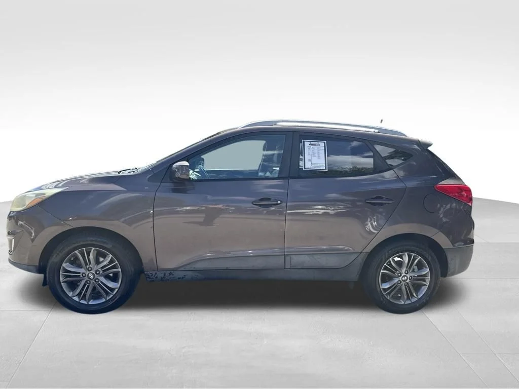Used 2014 Brown Hyundai SE image 1